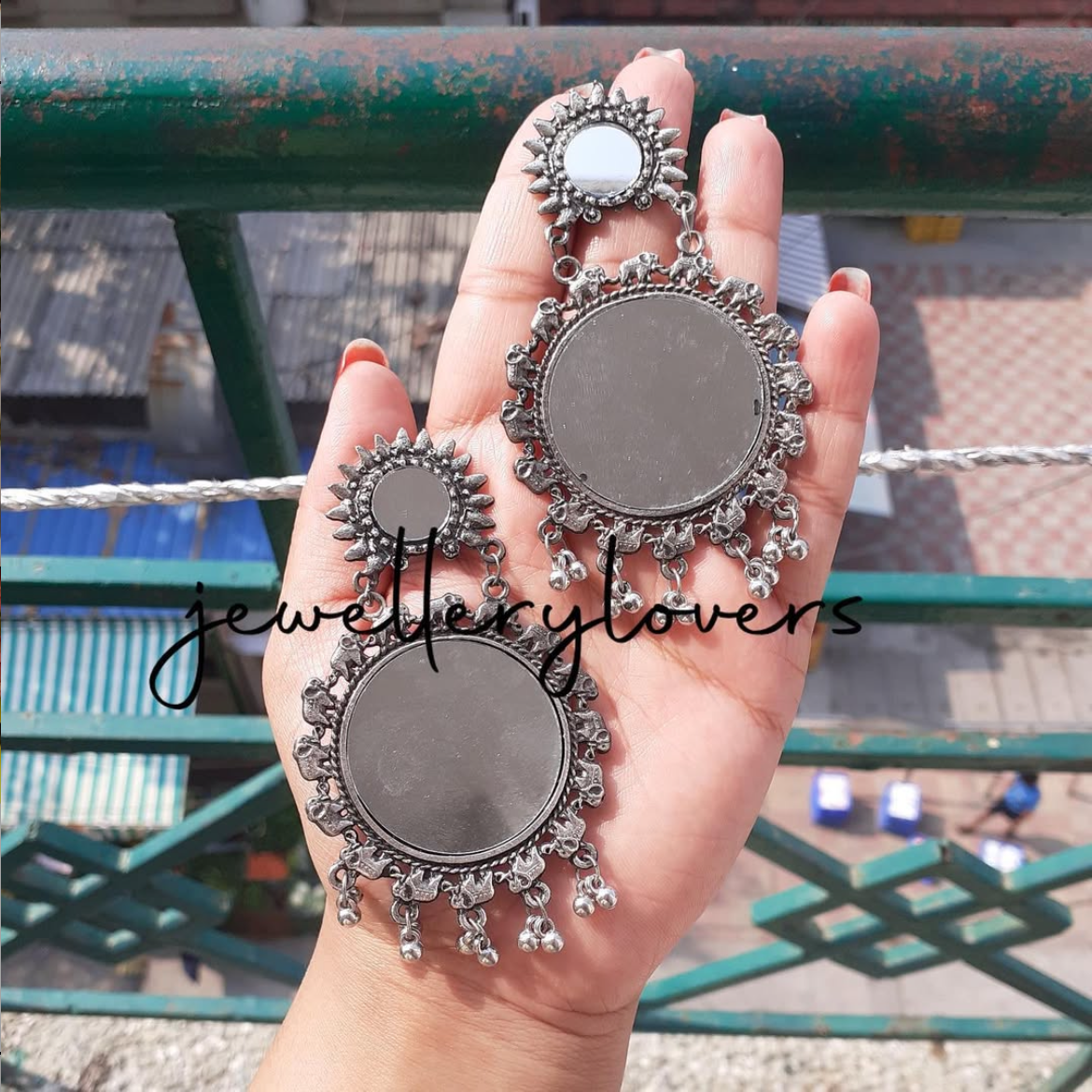 Shop mirror flower chaandbali at Jewellery Lovers. Anti-tarnish, trendy & perfect for daily or festive wear. Free shipping available. jewellerylovers