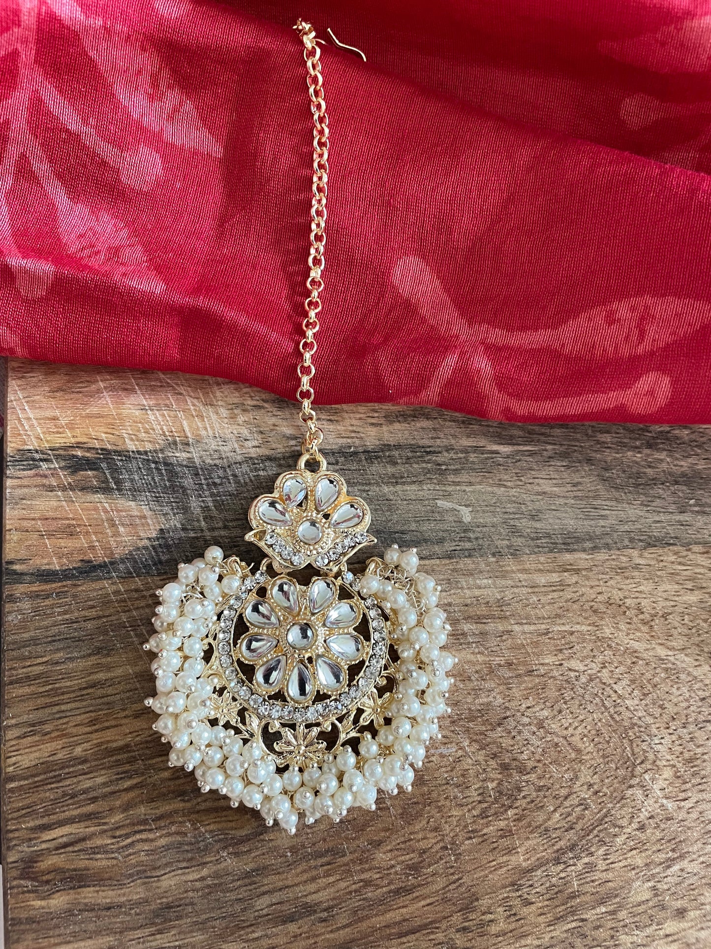 Shop maangteeka at Jewellery Lovers. Anti-tarnish, trendy & perfect for daily or festive wear. Free shipping available. jewellerylovers