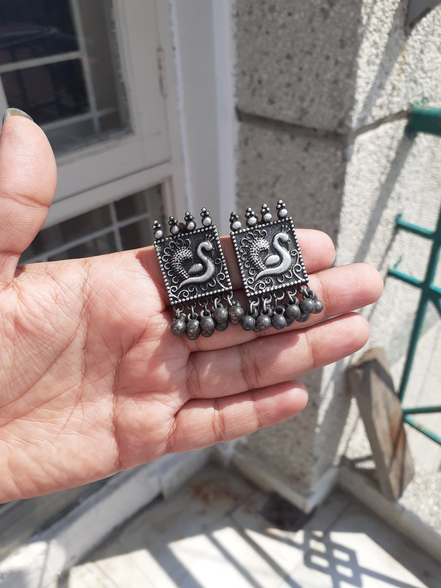 Shop studs at Jewellery Lovers. Anti-tarnish, trendy & perfect for daily or festive wear. Free shipping available. jewellerylovers