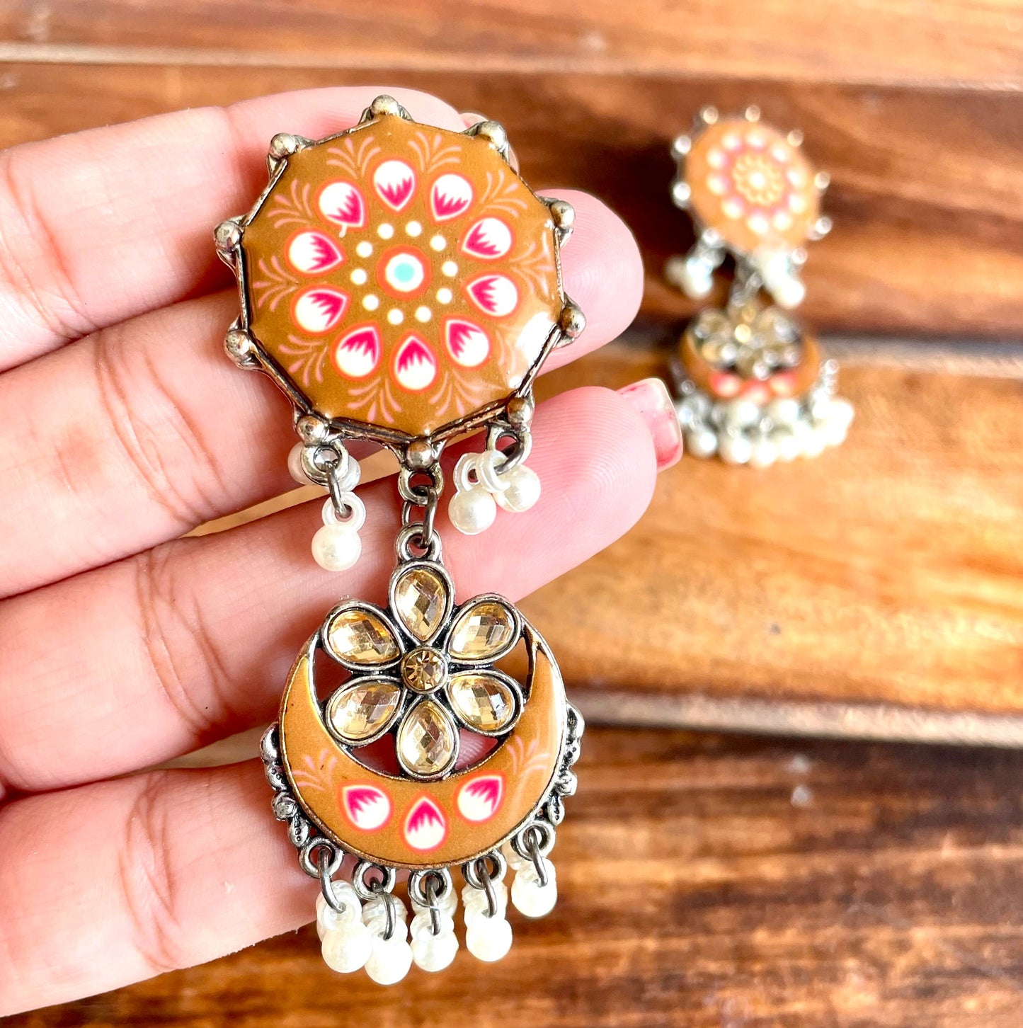 Shop handpainted earrings at Jewellery Lovers. Anti-tarnish, trendy & perfect for daily or festive wear. Free shipping available. jewellerylovers