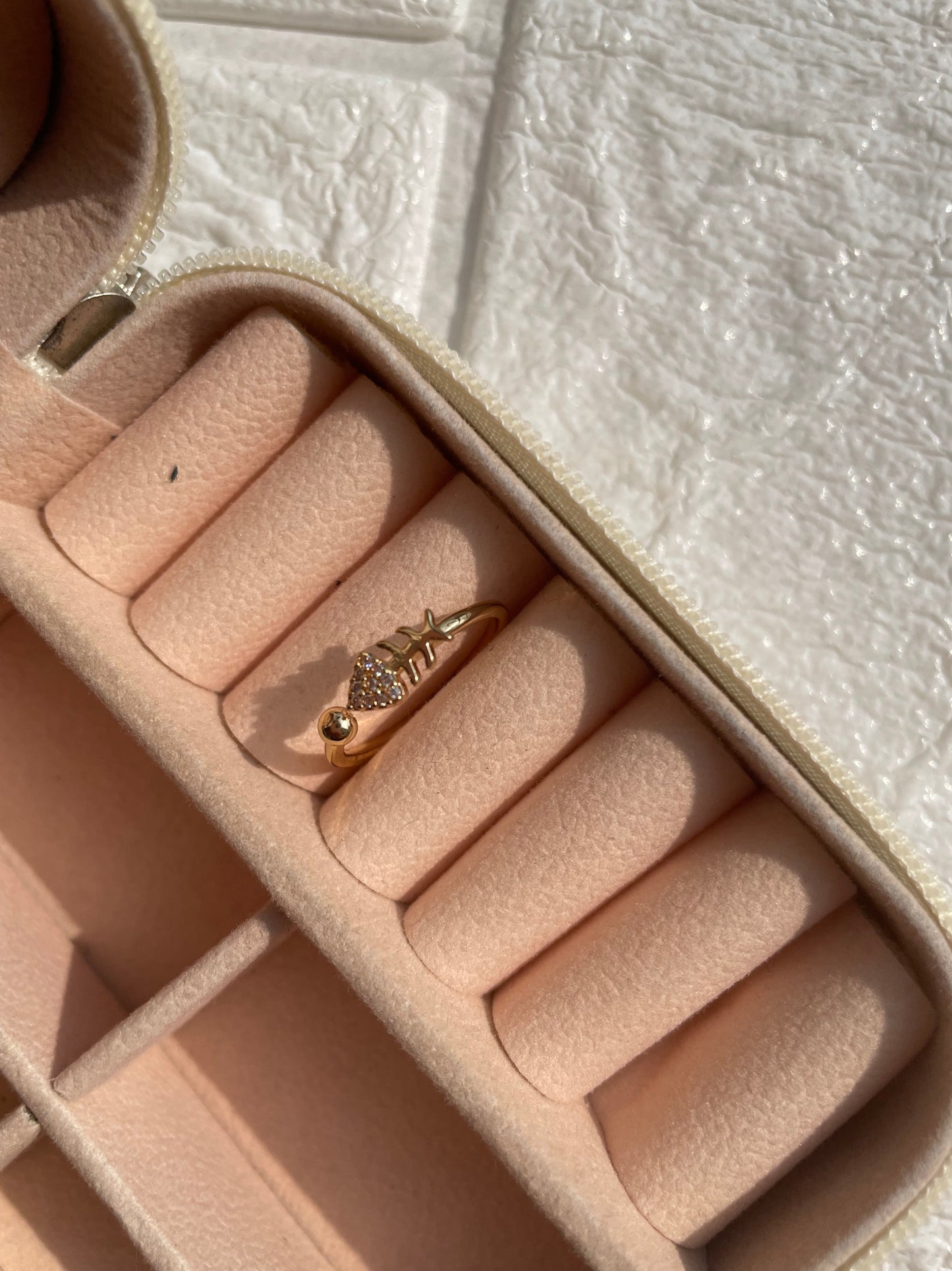 Shop fish ring at Jewellery Lovers. Anti-tarnish, trendy & perfect for daily or festive wear. Free shipping available. jewellerylovers