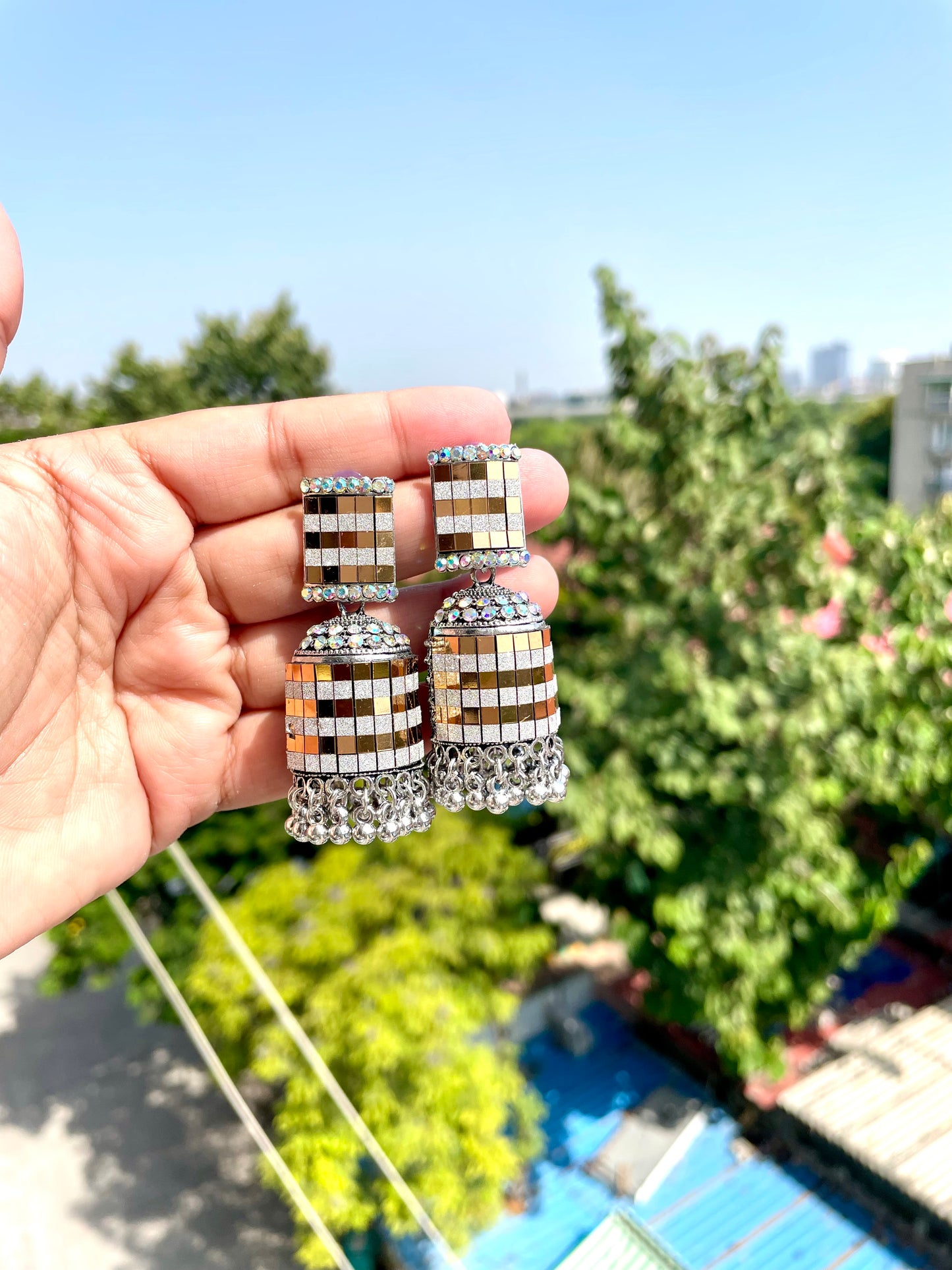 Abstract pattern jhumka