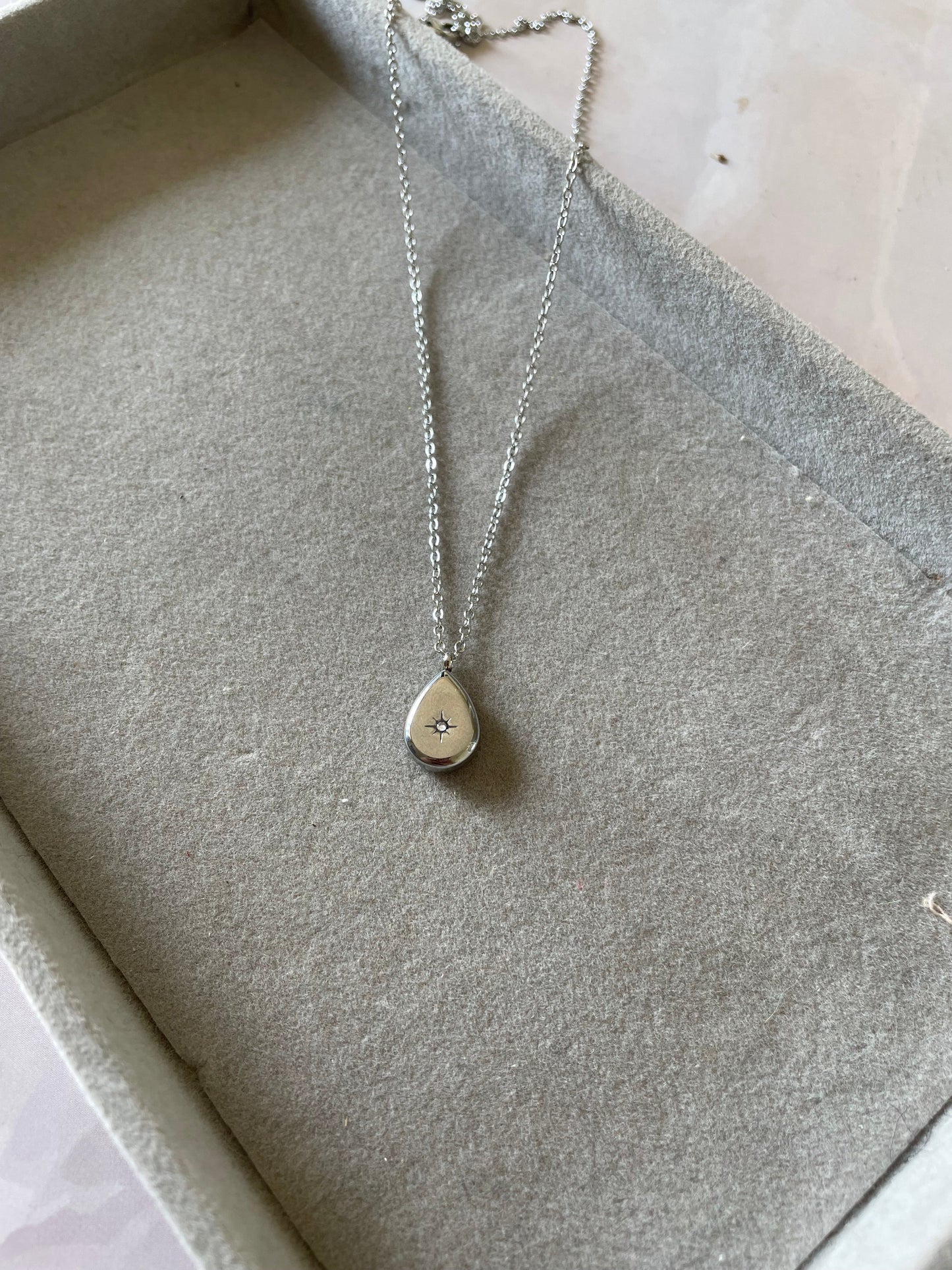 Shop silver dew necklace at Jewellery Lovers. Anti-tarnish, trendy & perfect for daily or festive wear. Free shipping available. jewellerylovers