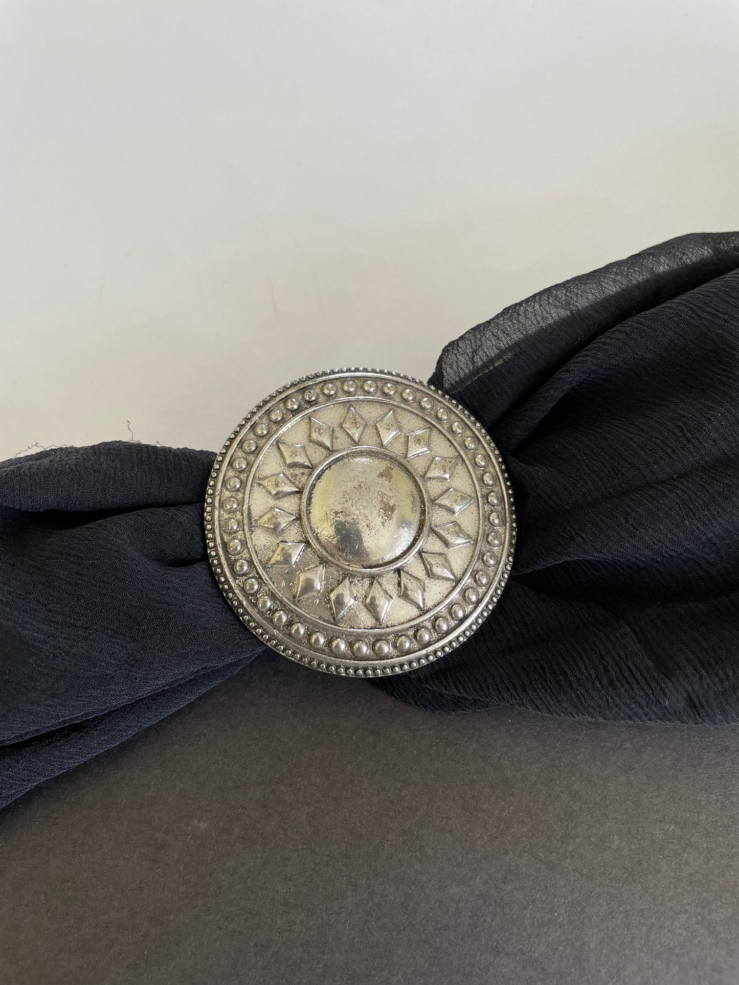 Shop silver ring at Jewellery Lovers. Anti-tarnish, trendy & perfect for daily or festive wear. Free shipping available. jewellerylovers