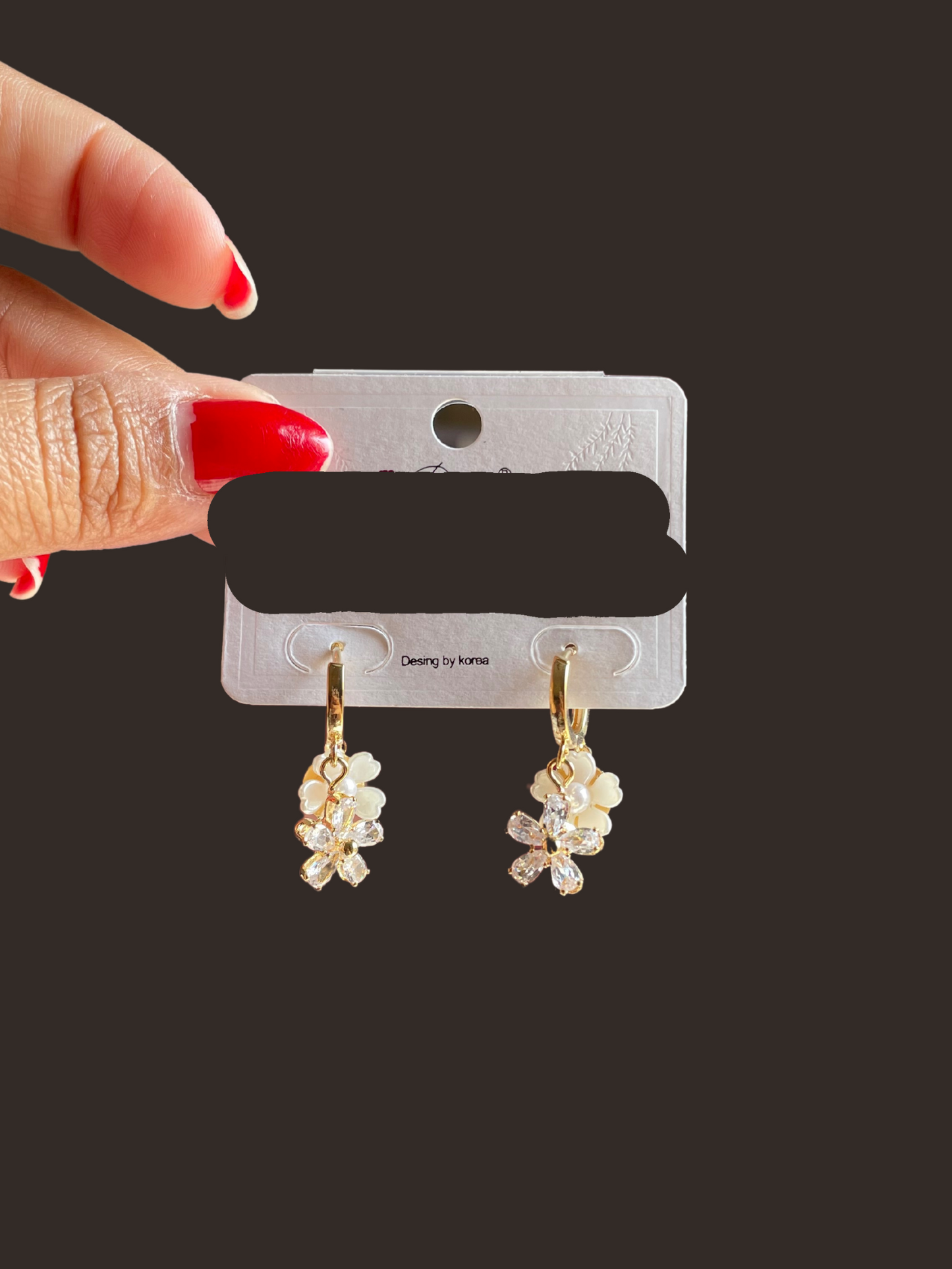 Shop flower earrings at Jewellery Lovers. Anti-tarnish, trendy & perfect for daily or festive wear. Free shipping available. jewellerylovers