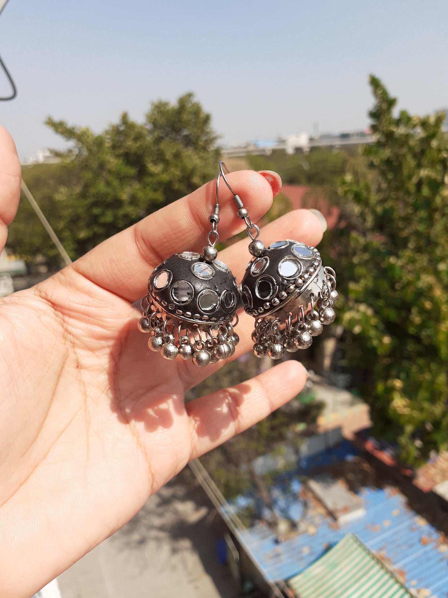 Shop mirror jhumka at Jewellery Lovers. Anti-tarnish, trendy & perfect for daily or festive wear. Free shipping available. jewellerylovers