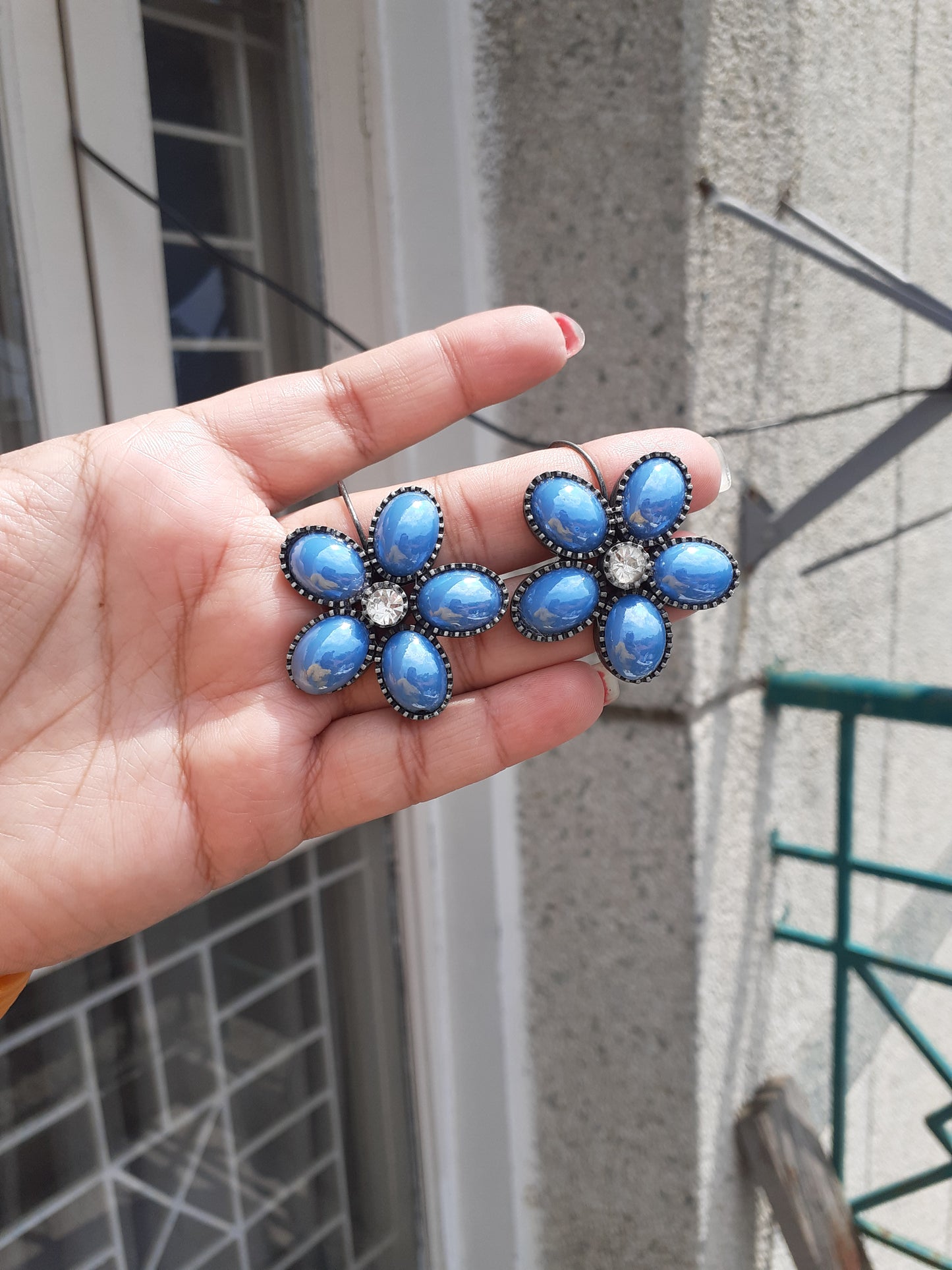 Flower earrings