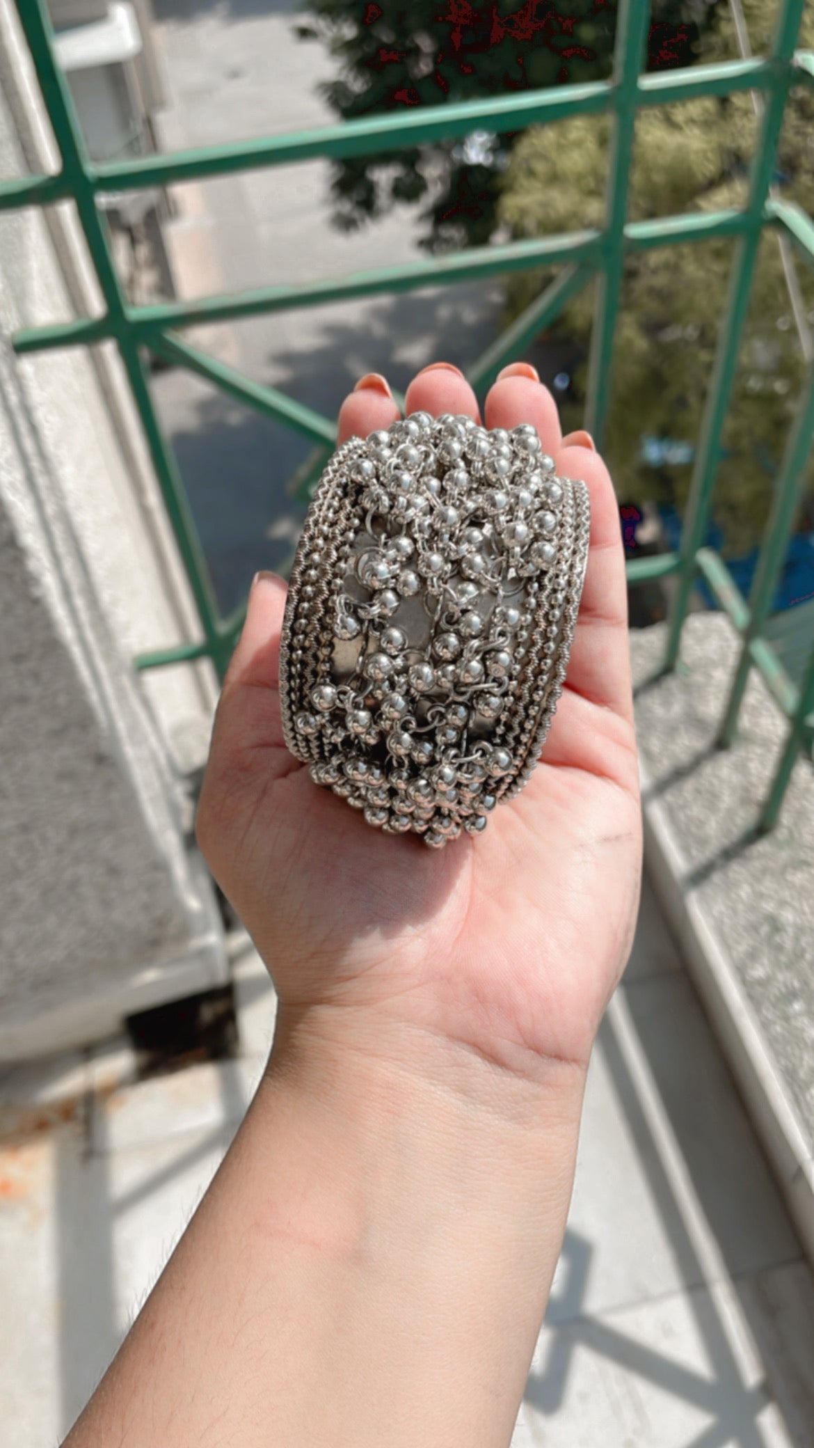 Shop ghungru handcuff at Jewellery Lovers. Anti-tarnish, trendy & perfect for daily or festive wear. Free shipping available. jewellerylovers