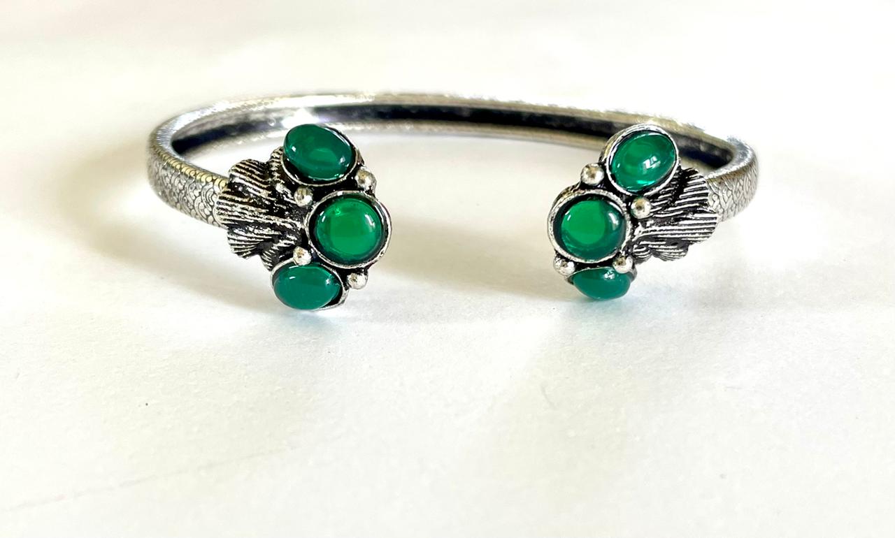 Paw bracelet
