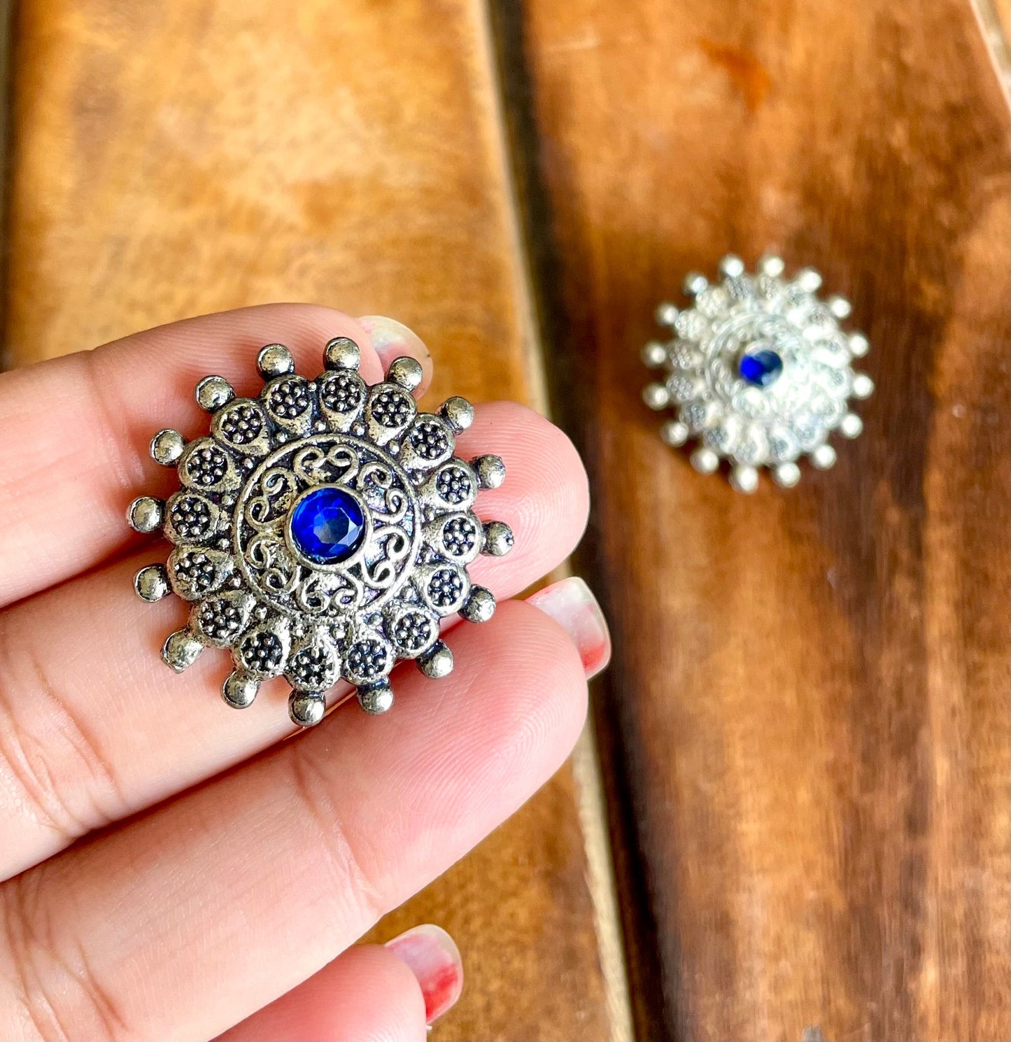 Shop button studs at Jewellery Lovers. Anti-tarnish, trendy & perfect for daily or festive wear. Free shipping available. jewellerylovers