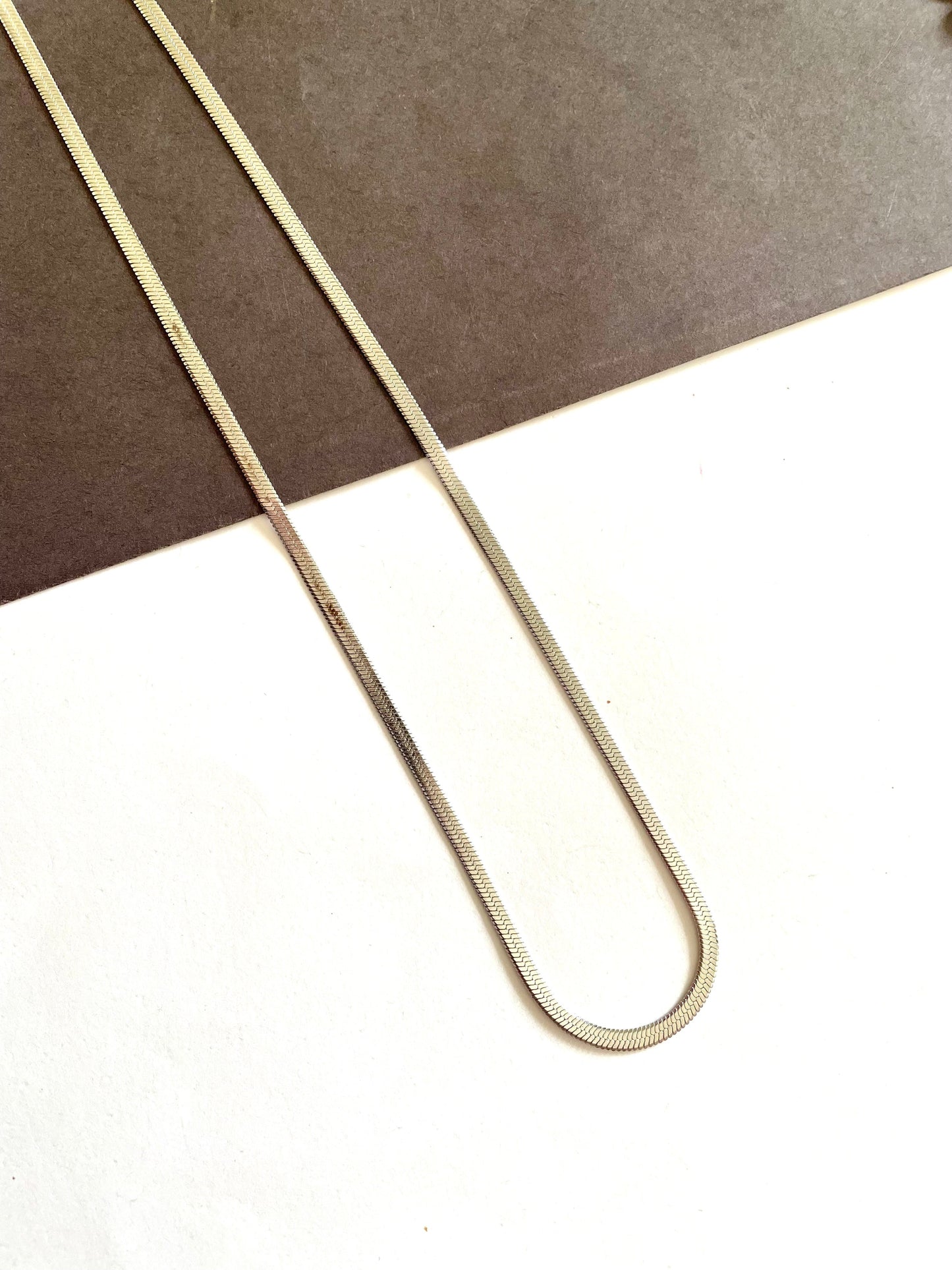 Shop snake chain anti tarnished silver at Jewellery Lovers. Anti-tarnish, trendy & perfect for daily or festive wear. Free shipping available. jewellerylovers