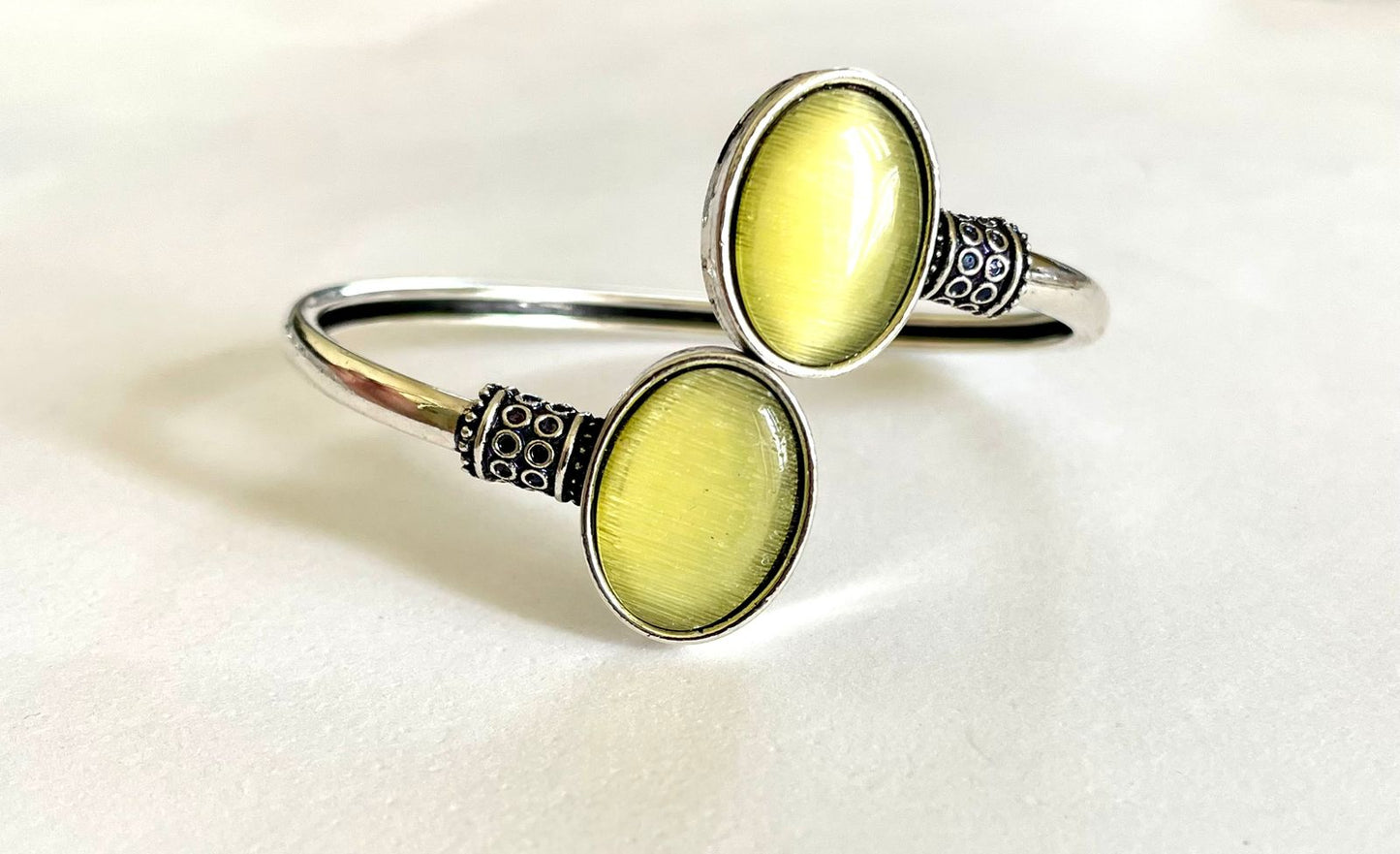 Button bracelet