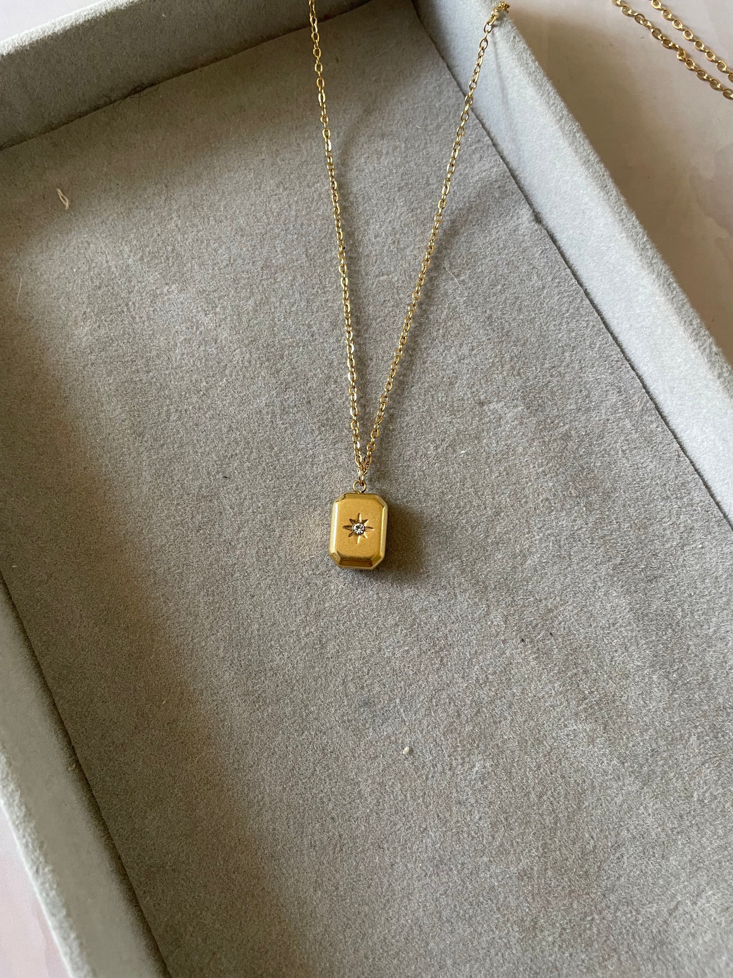 Star necklace
