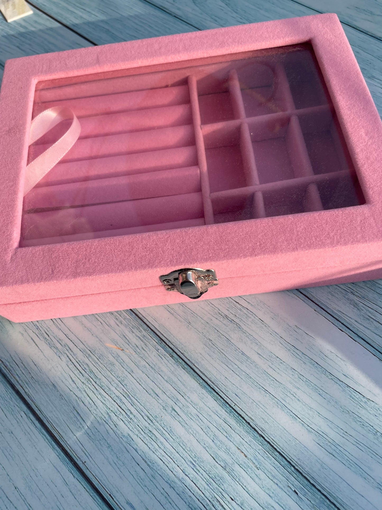 Storage box