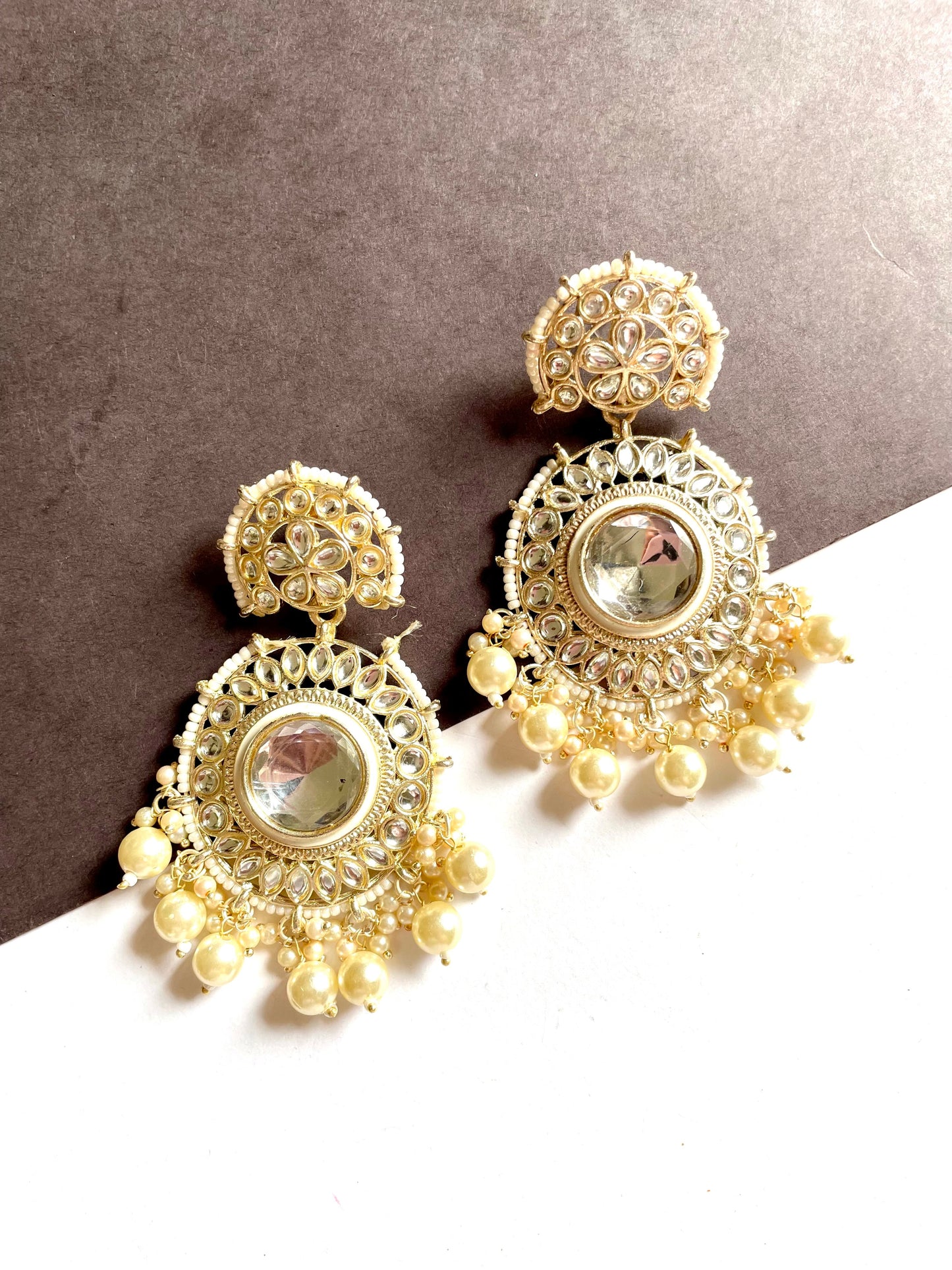Shop anara jhumka at Jewellery Lovers. Anti-tarnish, trendy & perfect for daily or festive wear. Free shipping available. jewellerylovers