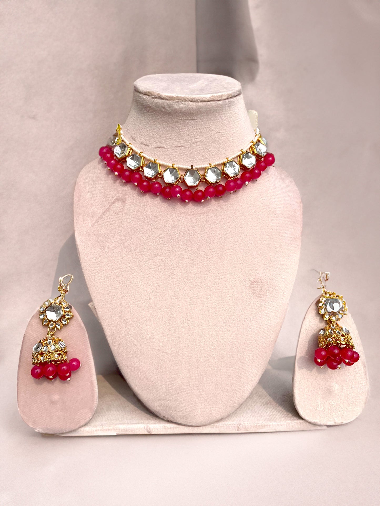 Shop choker set with earrings at Jewellery Lovers. Anti-tarnish, trendy & perfect for daily or festive wear. Free shipping available. jewellerylovers