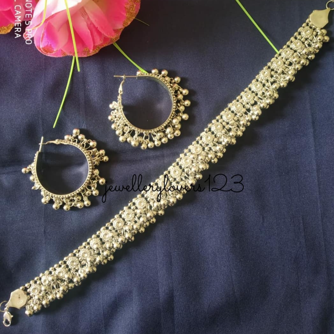 Shop silver ghungru necklace with earrings at Jewellery Lovers. Anti-tarnish, trendy & perfect for daily or festive wear. Free shipping available. jewellerylovers