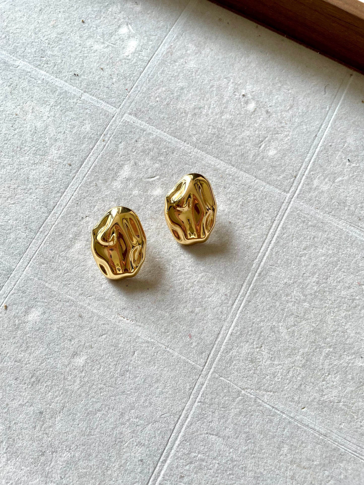 Shop studs at Jewellery Lovers. Anti-tarnish, trendy & perfect for daily or festive wear. Free shipping available. jewellerylovers