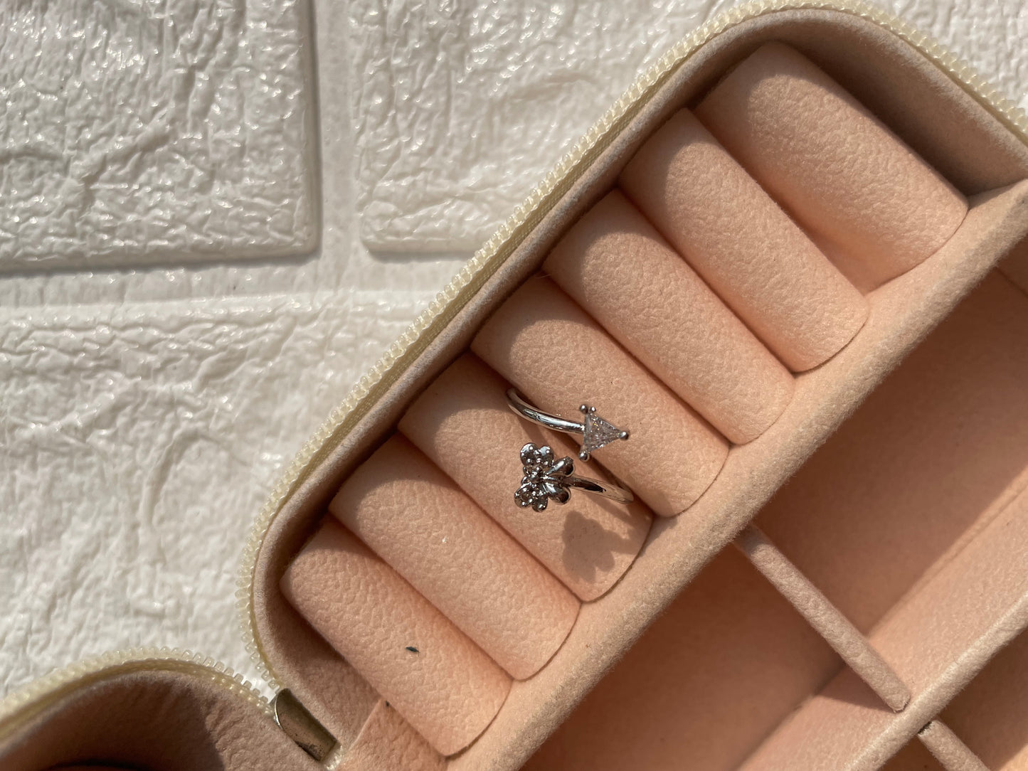 Little bow ring