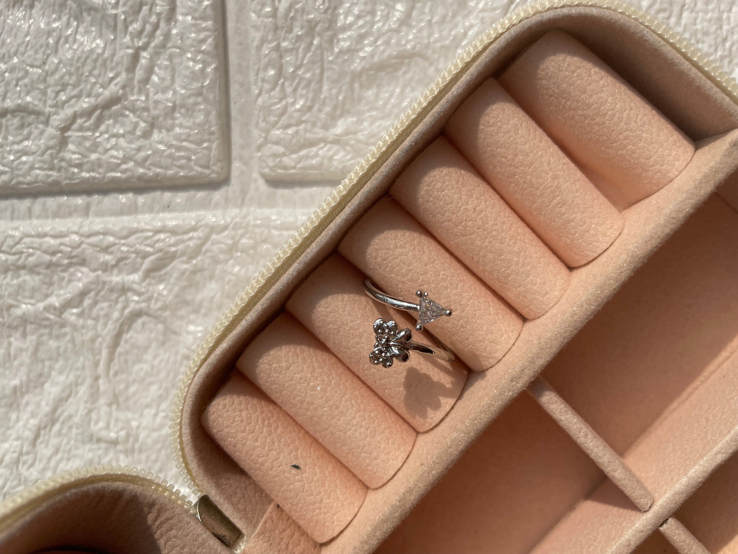 Shop little bow ring at Jewellery Lovers. Anti-tarnish, trendy & perfect for daily or festive wear. Free shipping available. jewellerylovers