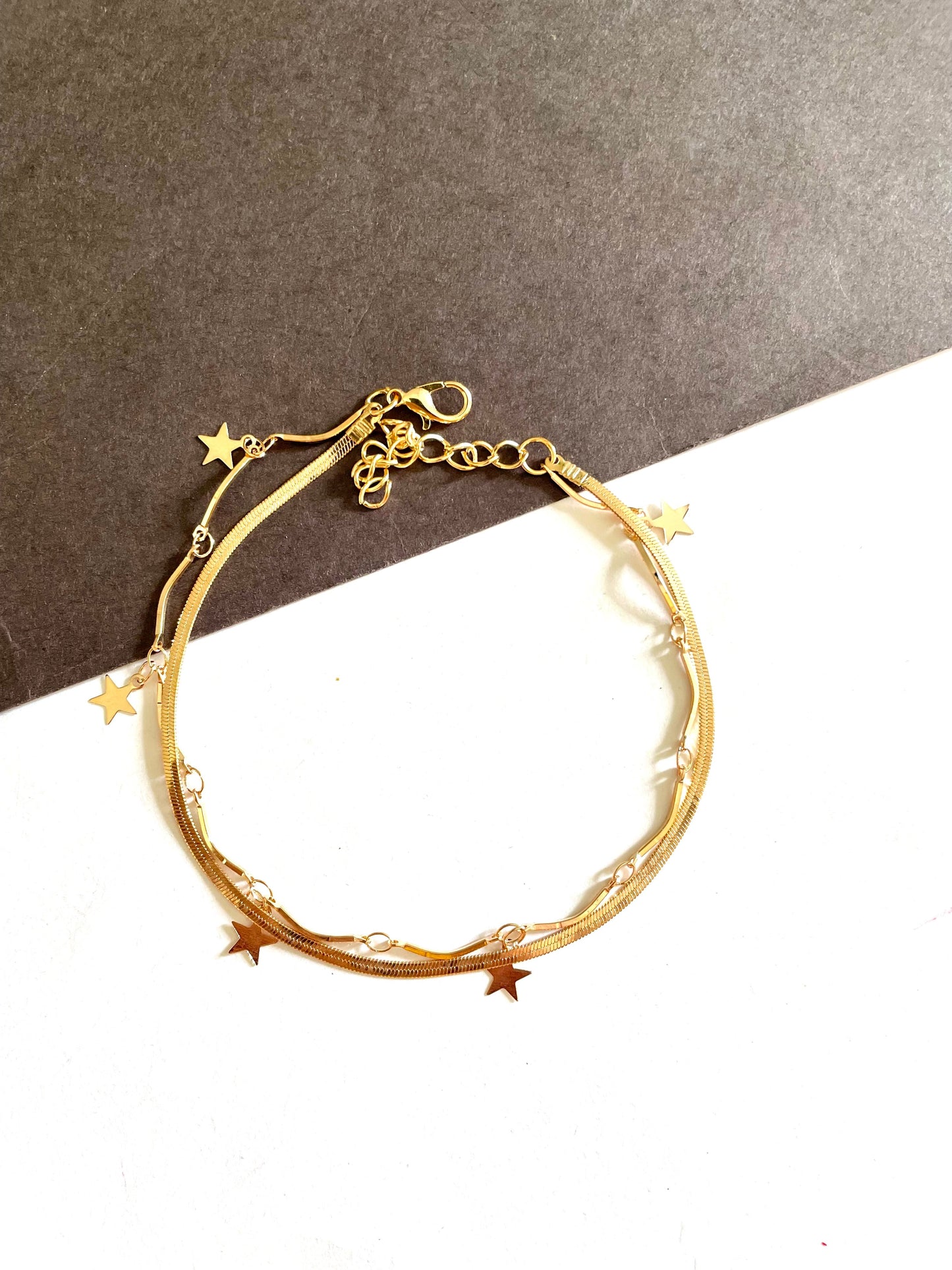 Shop double layer gold star anklet at Jewellery Lovers. Anti-tarnish, trendy & perfect for daily or festive wear. Free shipping available. jewellerylovers
