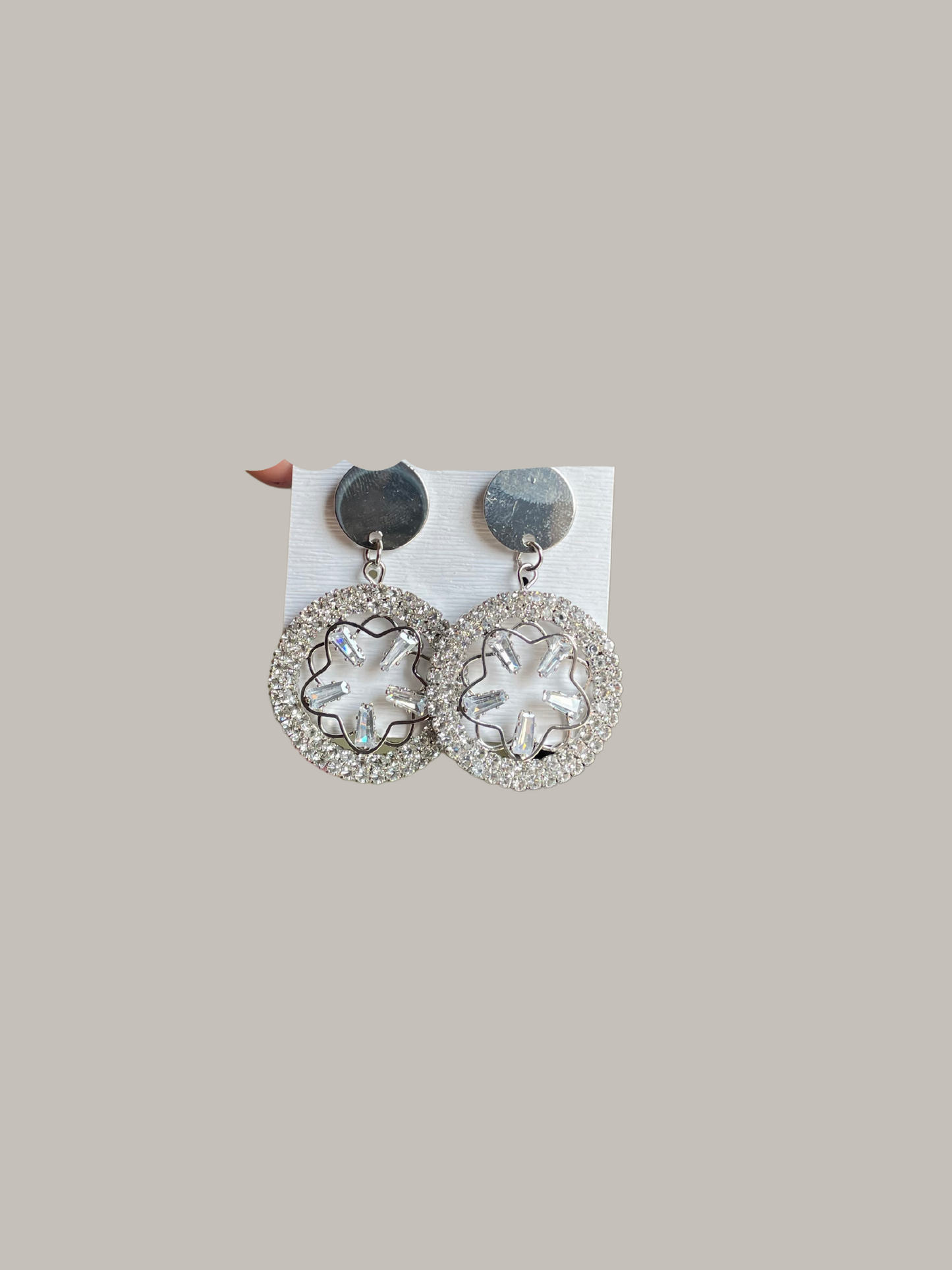 Shop mini crystal flower chaandbali at Jewellery Lovers. Anti-tarnish, trendy & perfect for daily or festive wear. Free shipping available. jewellerylovers