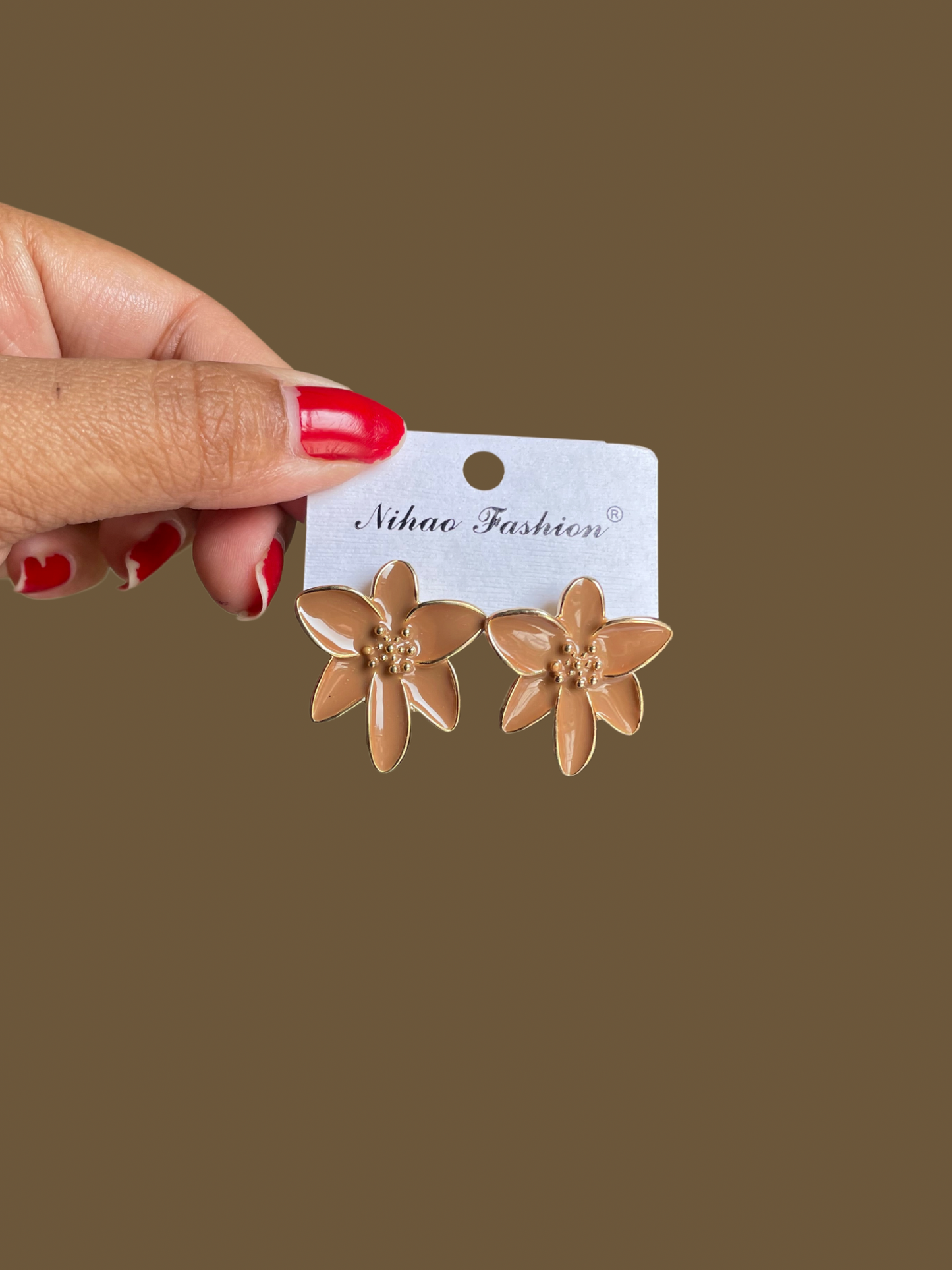 Shop dainty flower studs at Jewellery Lovers. Anti-tarnish, trendy & perfect for daily or festive wear. Free shipping available. jewellerylovers