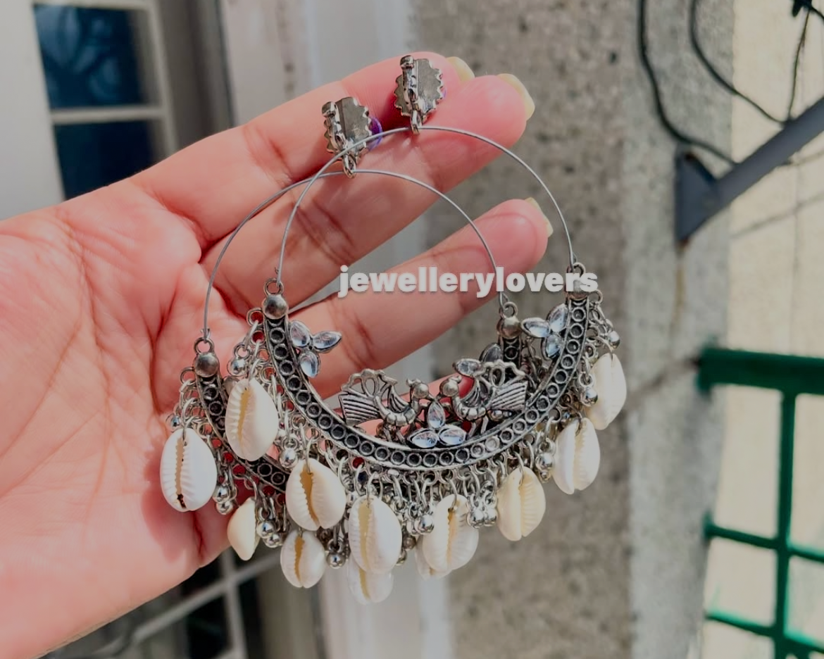 Shop shells chaandbaali at Jewellery Lovers. Anti-tarnish, trendy & perfect for daily or festive wear. Free shipping available. jewellerylovers