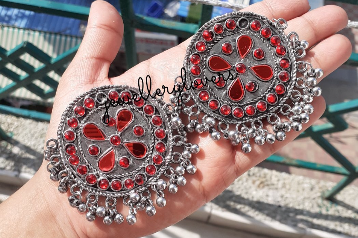 Shop mirror afghani studs big size at Jewellery Lovers. Anti-tarnish, trendy & perfect for daily or festive wear. Free shipping available. jewellerylovers