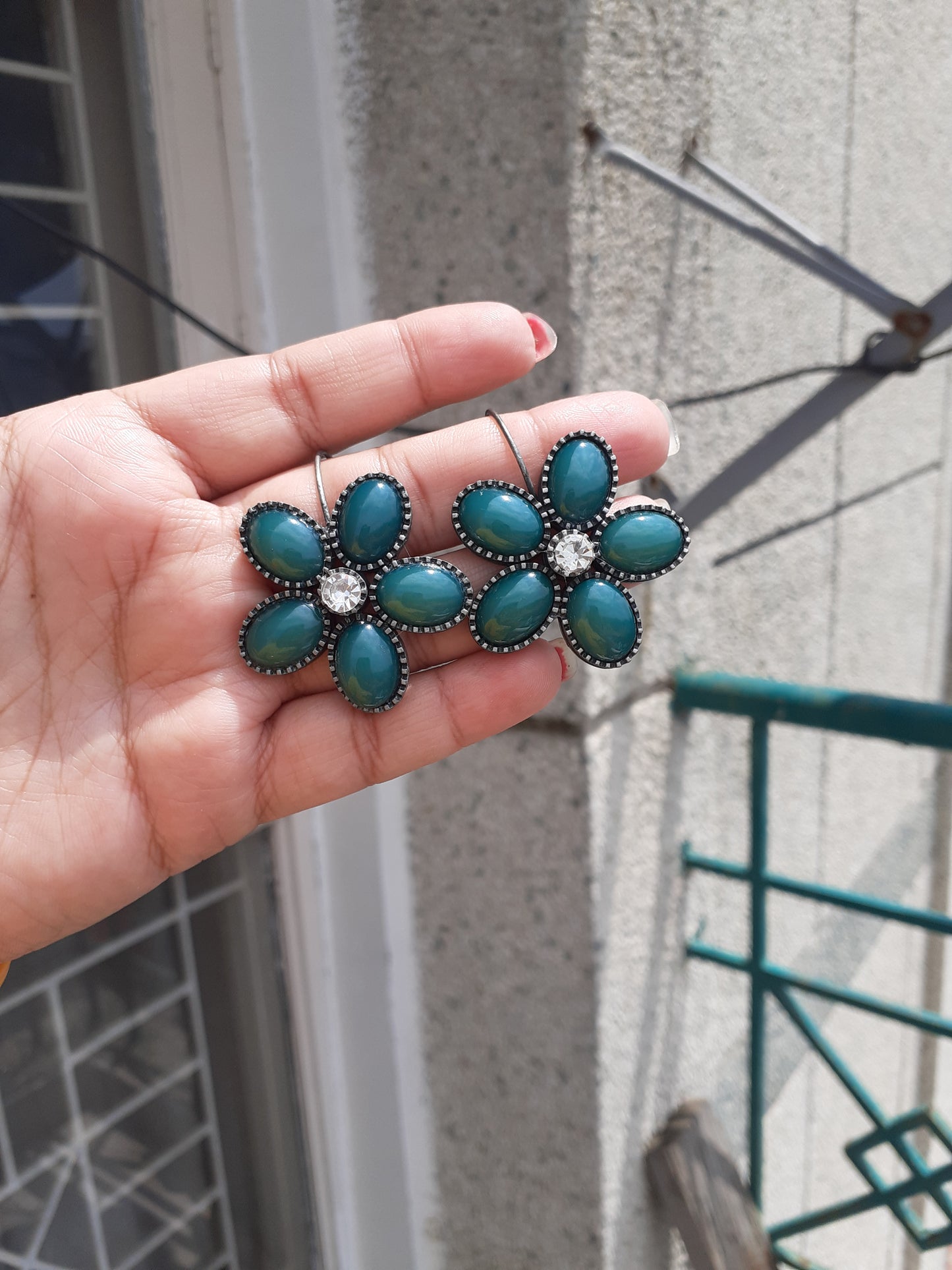 Flower earrings