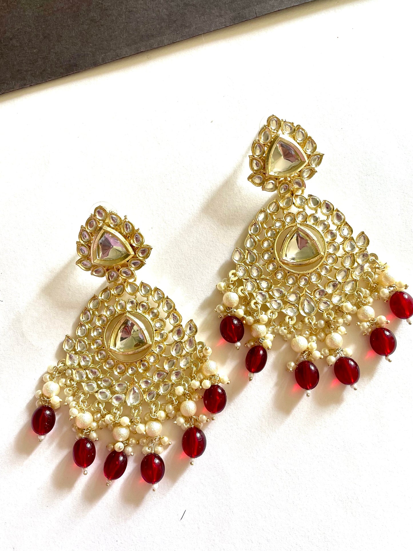 Shop kundan chaandbali at Jewellery Lovers. Anti-tarnish, trendy & perfect for daily or festive wear. Free shipping available. jewellerylovers