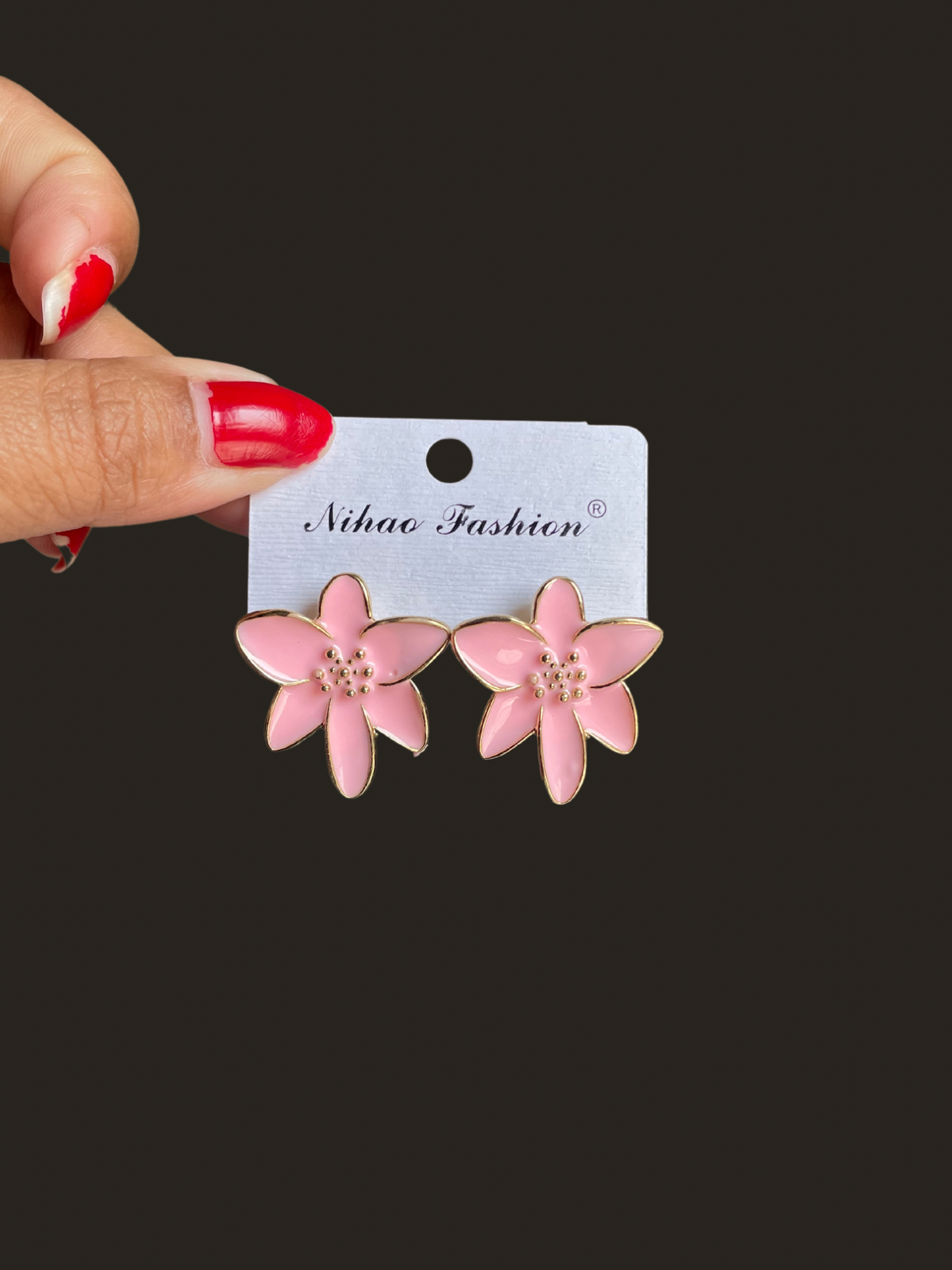 Shop dainty flower studs at Jewellery Lovers. Anti-tarnish, trendy & perfect for daily or festive wear. Free shipping available. jewellerylovers