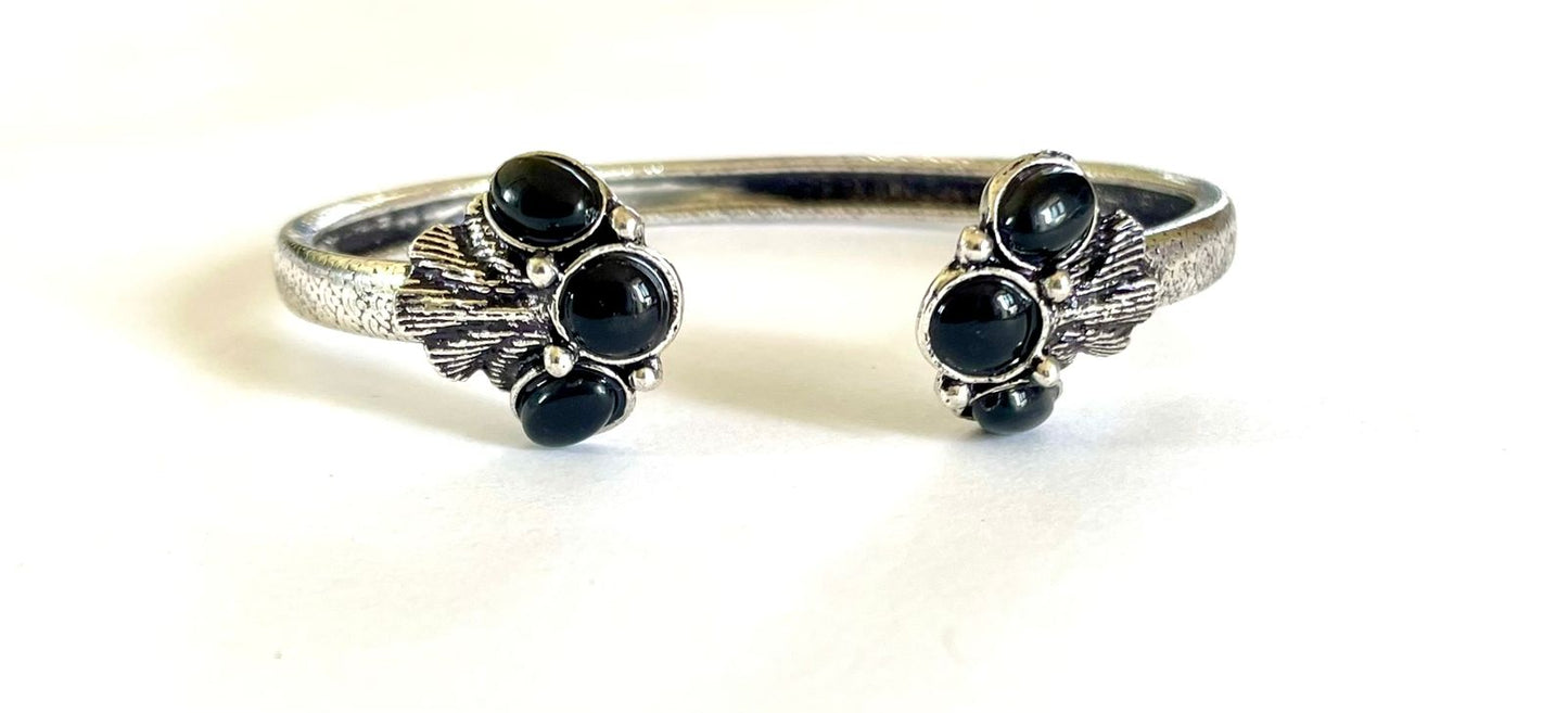 Paw bracelet