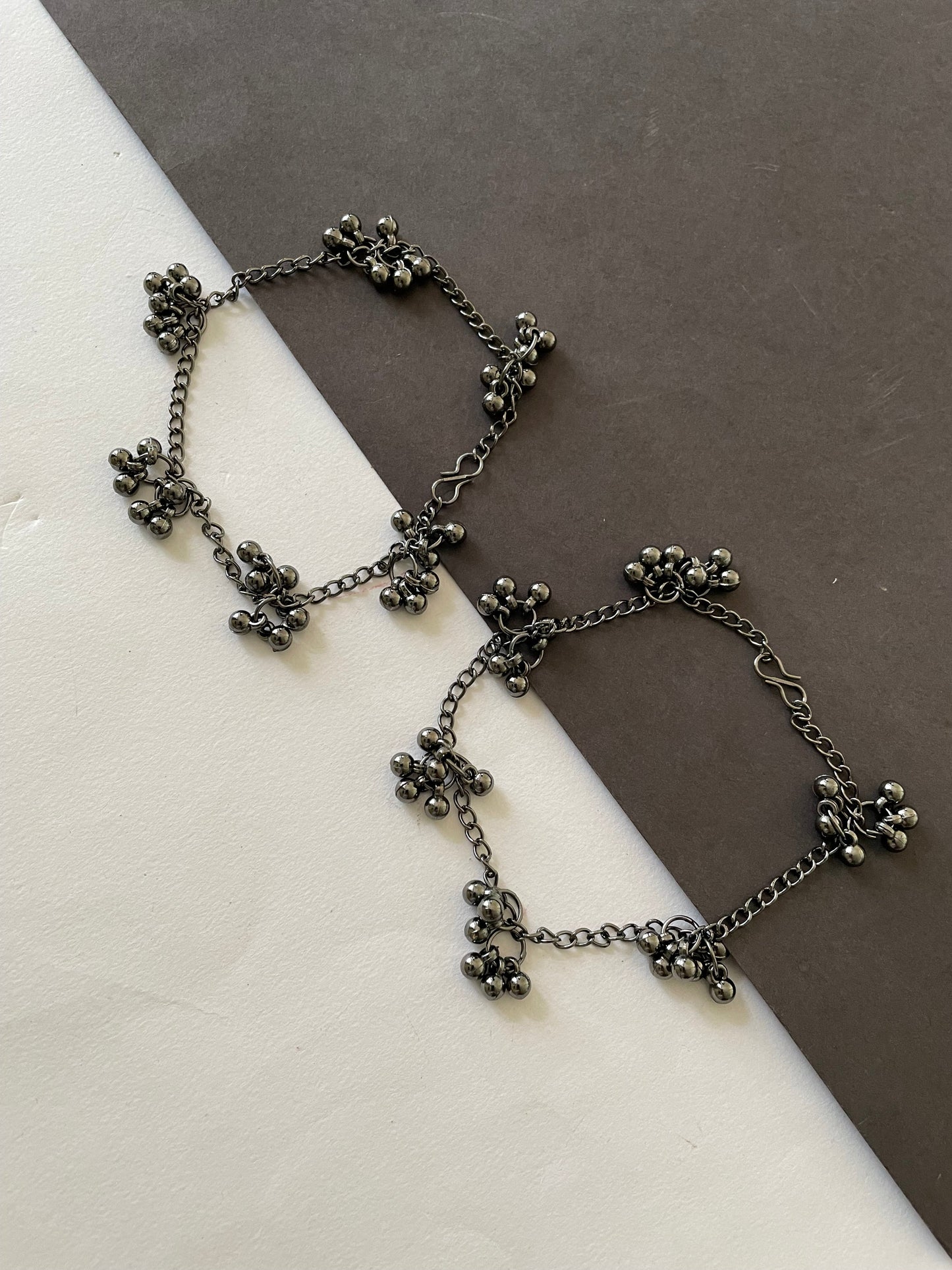 Shop ghungru anklets at Jewellery Lovers. Anti-tarnish, trendy & perfect for daily or festive wear. Free shipping available. jewellerylovers