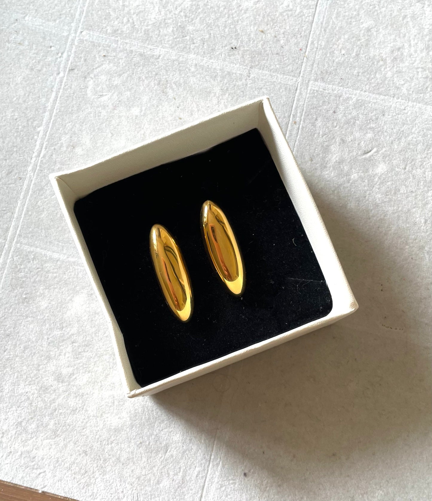 Shop ila studs at Jewellery Lovers. Anti-tarnish, trendy & perfect for daily or festive wear. Free shipping available. jewellerylovers