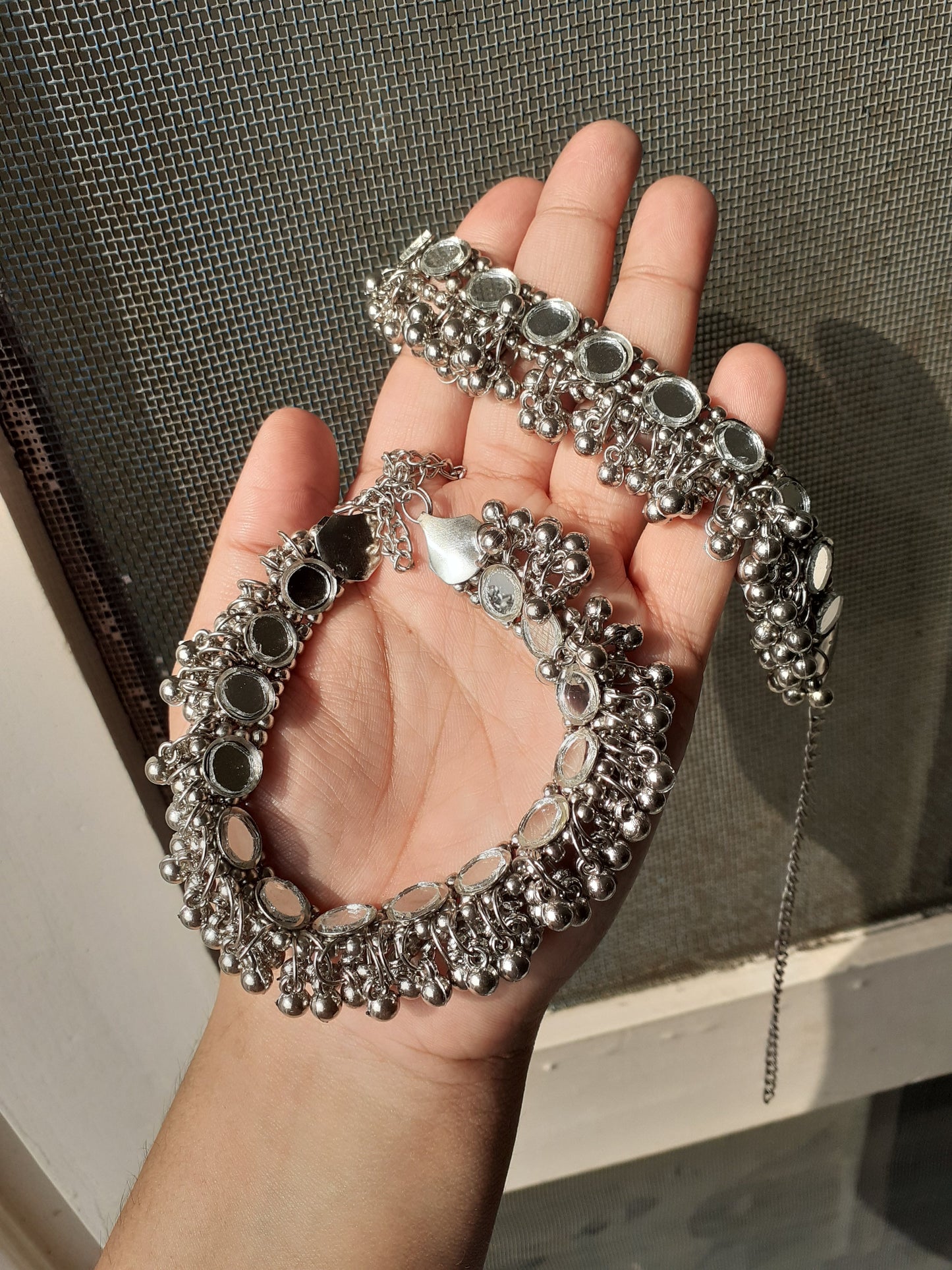 Shop mirror anklets silver at Jewellery Lovers. Anti-tarnish, trendy & perfect for daily or festive wear. Free shipping available. jewellerylovers