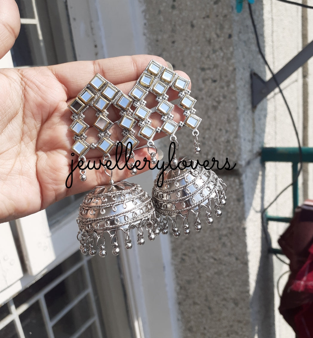 Shop mirror jhumka at Jewellery Lovers. Anti-tarnish, trendy & perfect for daily or festive wear. Free shipping available. jewellerylovers