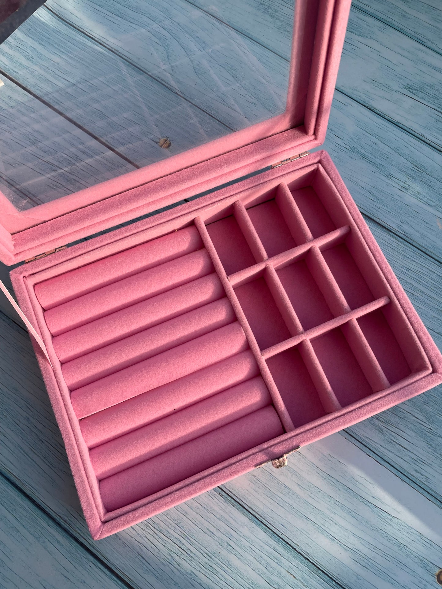Storage box