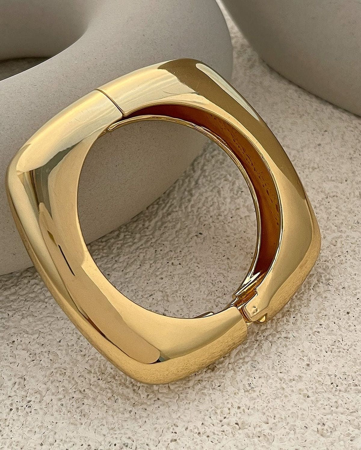 Premium gold bangle jewellerylovers