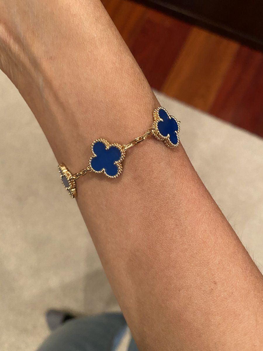 Shop van cleave bracelet - 10 colors - elegant daily wear jewelry at Jewellery Lovers. Anti-tarnish, trendy & perfect for daily or festive wear. Free shipping a jewellerylovers