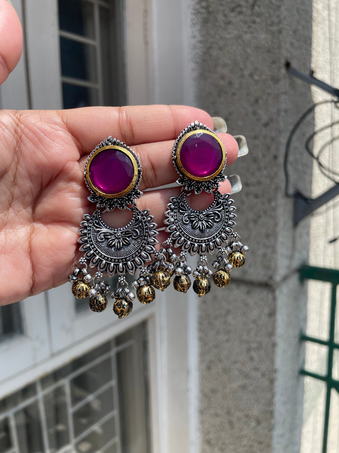 Dual tone jhumka