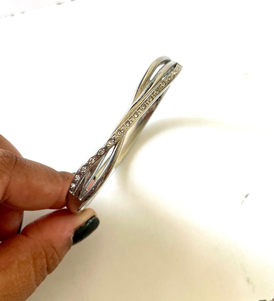 Silver twisted bangle