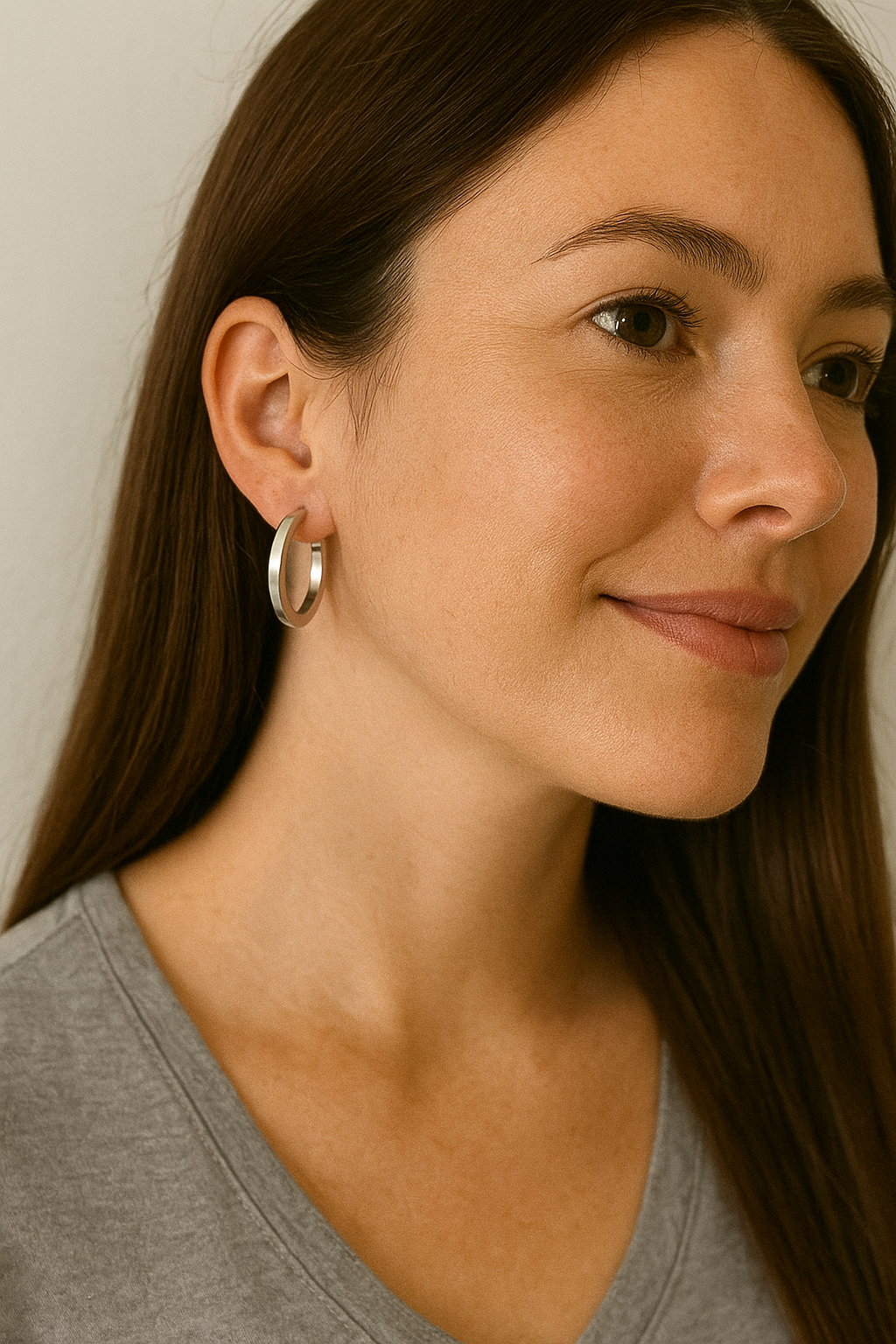 Shop matte silver finish hoop earrings- lightweight minimal everyday wear at Jewellery Lovers. Anti-tarnish, trendy & perfect for daily or festive wear. Free sh jewellerylovers