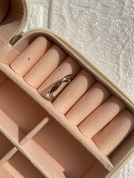 Infinity ring