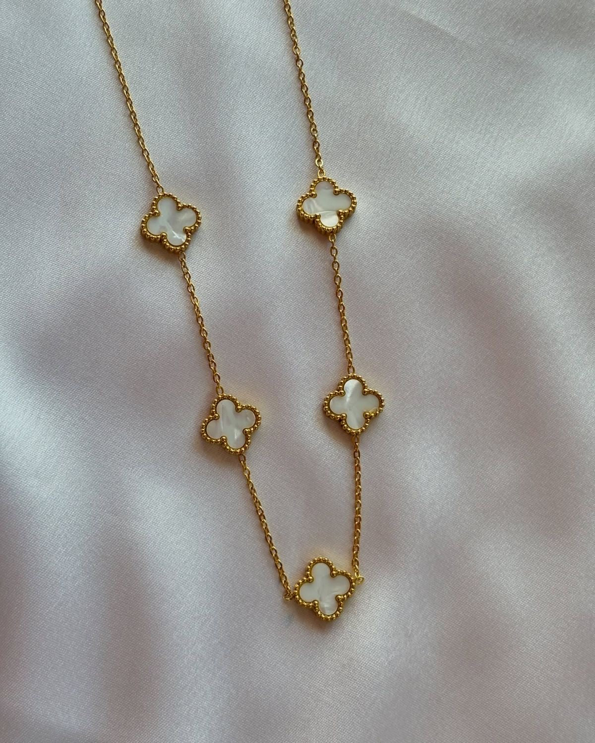 Shop elegant van cleef-inspired clover necklace - 4 colors at Jewellery Lovers. Anti-tarnish, trendy & perfect for daily or festive wear. Free shipping availabl jewellerylovers