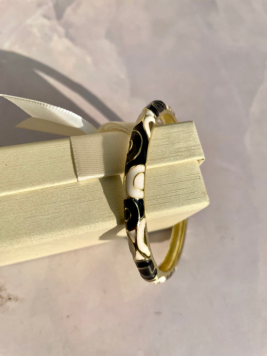 Black and white slim enamel bangle