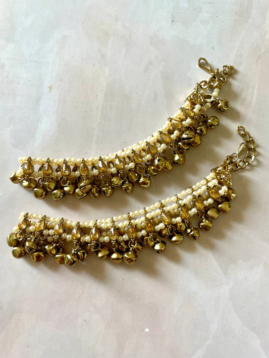 Golden kundan ghungru payal