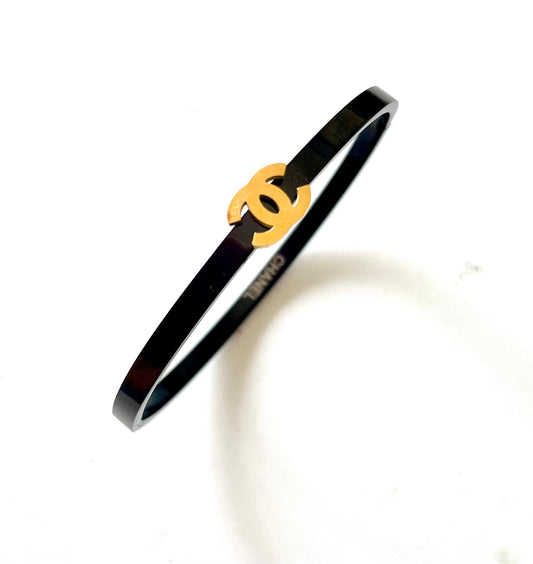 Shop chanel bangle at Jewellery Lovers. Anti-tarnish, trendy & perfect for daily or festive wear. Free shipping available. jewellerylovers