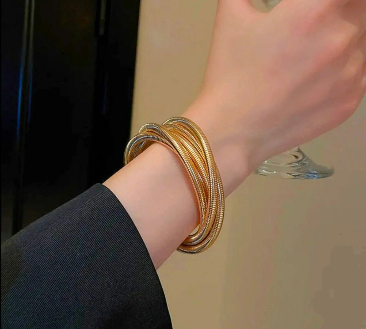 Coil bracelet/necklace jewellerylovers