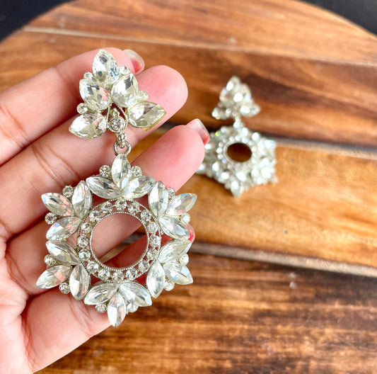 Crystal white earrings